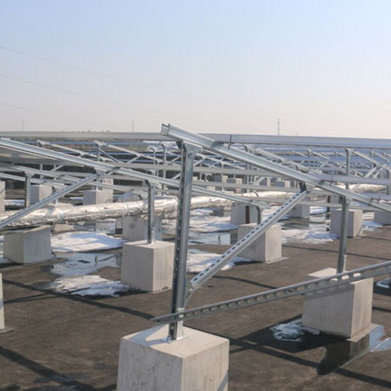 태양광 패널 장착 브래킷은 사전 조립된 랙과 지지 및 쉬운 설치를 위한 고강도 강철 빔으로 설계되었습니다.